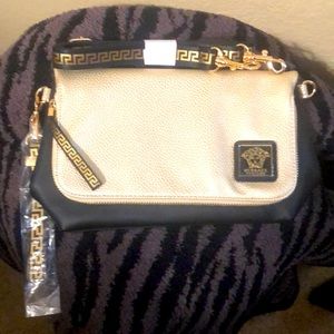 VERSACE FRAGRANCE CROSSBODY/CLUTCH 💕 BAG W/DUST BAG *(NEW)*